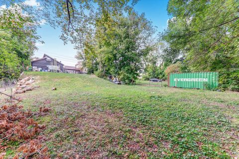 Photo 36 at 585 Wilson Road N, Eastdale, Oshawa