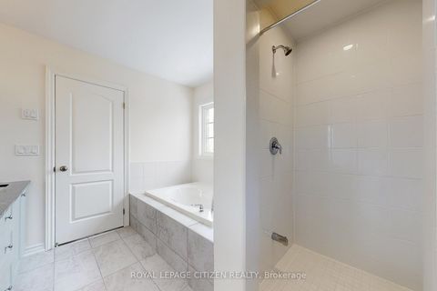 Photo 19 at 129 Cliff Thompson Crescent, Sutton & Jackson's Point, Georgina