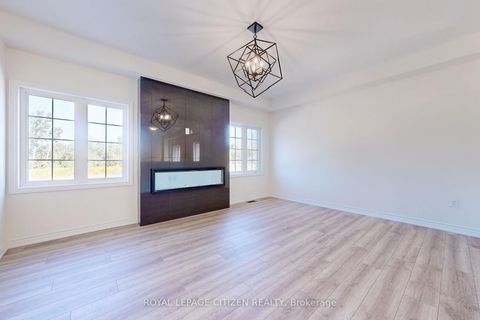 Photo 1 at 140 Hawkins Street, Sutton & Jackson's Point, Georgina