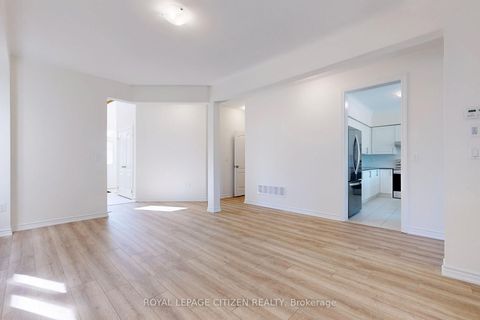 Photo 9 at 140 Hawkins Street, Sutton & Jackson's Point, Georgina