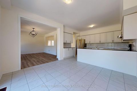 Photo 18 at 140 Hawkins Street, Sutton & Jackson's Point, Georgina