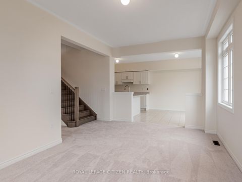 Photo 11 at 165 Hawkins Street, Sutton & Jackson's Point, Georgina