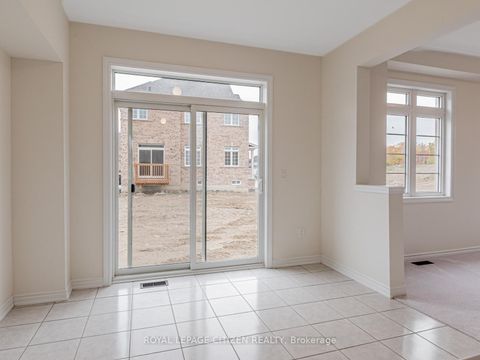 Photo 13 at 165 Hawkins Street, Sutton & Jackson's Point, Georgina