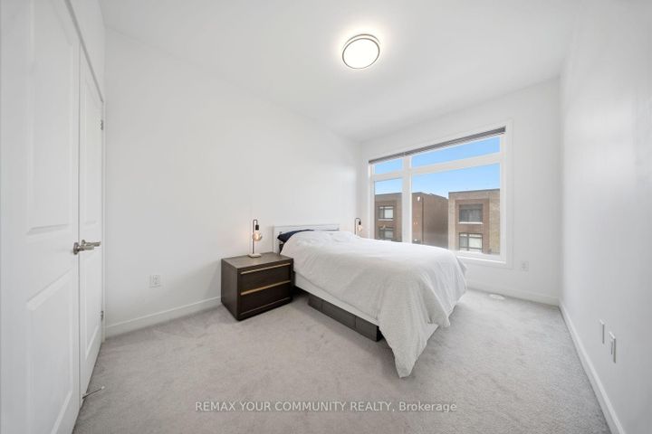 Photo 27 at 21 Hearne Street, Vaughan Grove, Vaughan