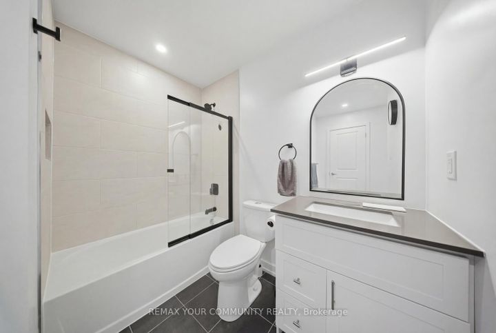 Photo 30 at 21 Hearne Street, Vaughan Grove, Vaughan