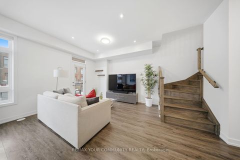 Photo 10 at 21 Hearne Street, Vaughan Grove, Vaughan