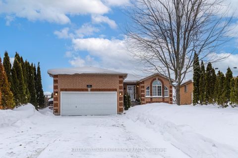 Photo 0 at 61 Silver Maple Crescent, Holly, Barrie