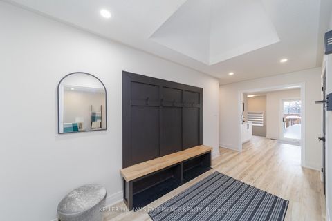 Photo 2 at 61 Silver Maple Crescent, Holly, Barrie