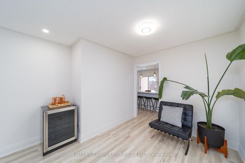 Photo 7 at 61 Silver Maple Crescent, Holly, Barrie