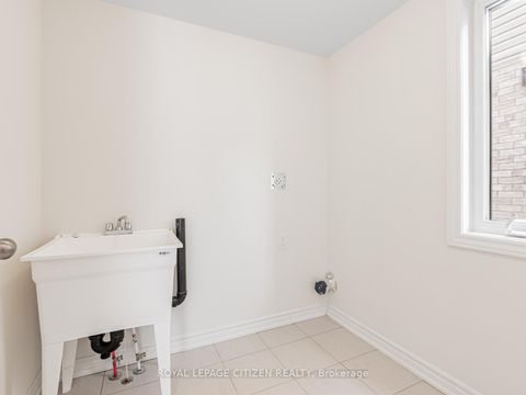 Photo 18 at 7 Wayne Allison Drive, Sutton & Jackson's Point, Georgina