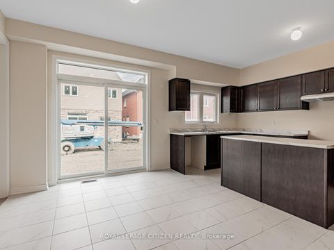 Photo 12 at 4 Heather Fullerton Road, Sutton & Jackson's Point, Georgina