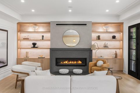 Photo 8 at 121 Edgecroft Road, Queensway, Toronto