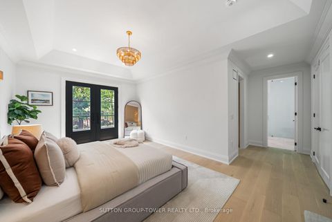 Photo 27 at 121 Edgecroft Road, Queensway, Toronto