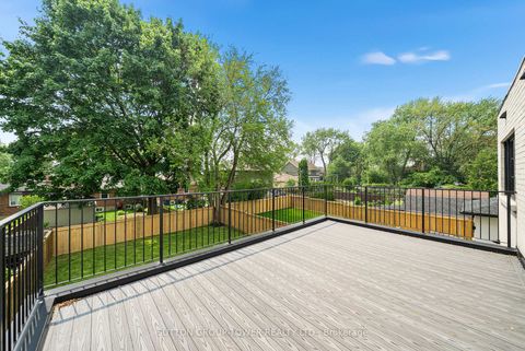 Photo 28 at 121 Edgecroft Road, Queensway, Toronto