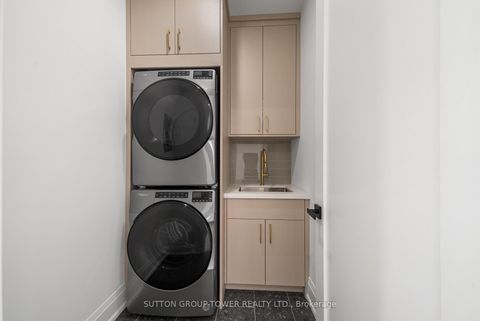 Photo 45 at 121 Edgecroft Road, Queensway, Toronto