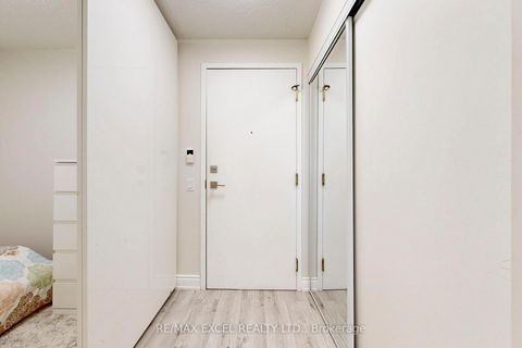 Photo 22 at 814 - 10 Northtown Way, Willowdale East, Toronto