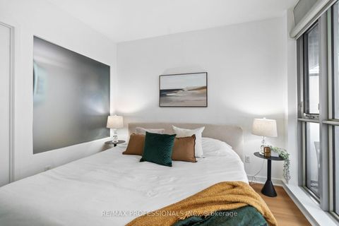 Photo 10 at 1505 - 375 King Street W, Waterfront Communities C1, Toronto