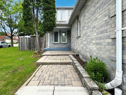 Photo 1 at 39 Lamay Crescent, Rouge E11, Toronto