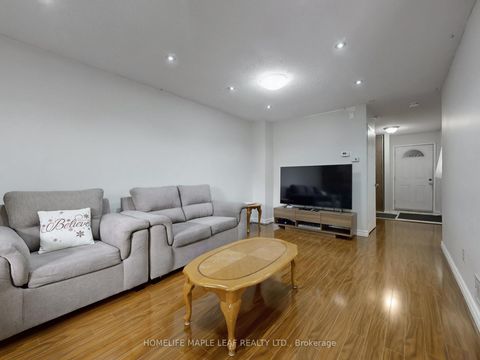 Photo 3 at 39 Lamay Crescent, Rouge E11, Toronto