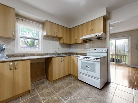 Photo 9 at 39 Lamay Crescent, Rouge E11, Toronto