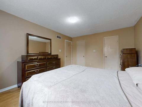 Photo 20 at 39 Lamay Crescent, Rouge E11, Toronto