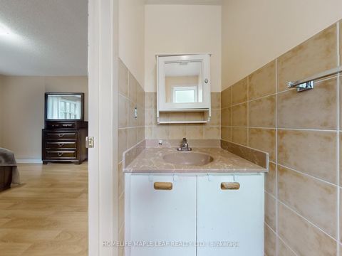 Photo 21 at 39 Lamay Crescent, Rouge E11, Toronto