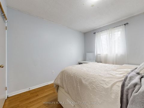 Photo 26 at 39 Lamay Crescent, Rouge E11, Toronto