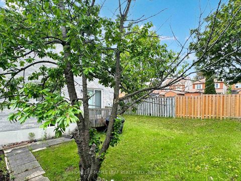Photo 39 at 39 Lamay Crescent, Rouge E11, Toronto