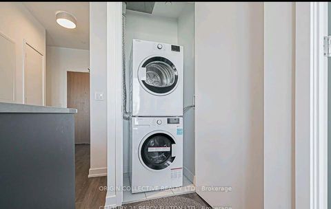 Photo 14 at 1401 - 8 Tippett Road E, Clanton Park, Toronto