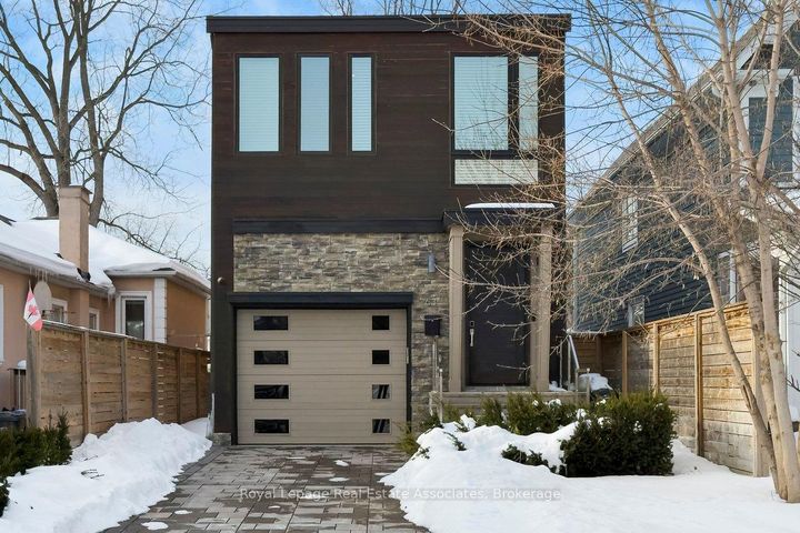 Photo 2 at 63 Troy Street, Mineola, Mississauga