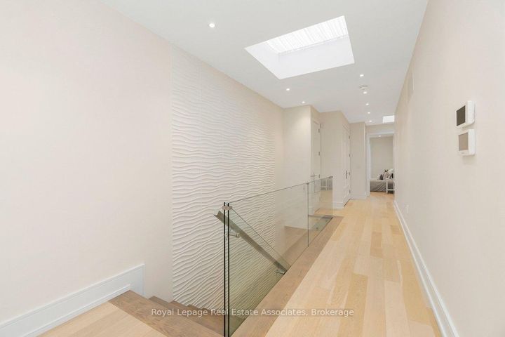 Photo 20 at 63 Troy Street, Mineola, Mississauga