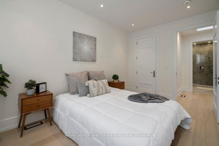 Photo 31 at 63 Troy Street, Mineola, Mississauga