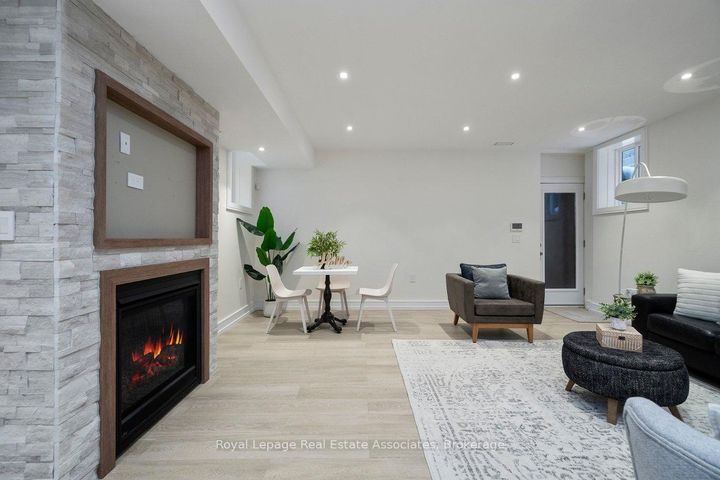 Photo 39 at 63 Troy Street, Mineola, Mississauga