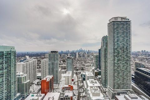 Photo 4 at 3504 - 39 Roehampton Avenue E, Mount Pleasant West, Toronto