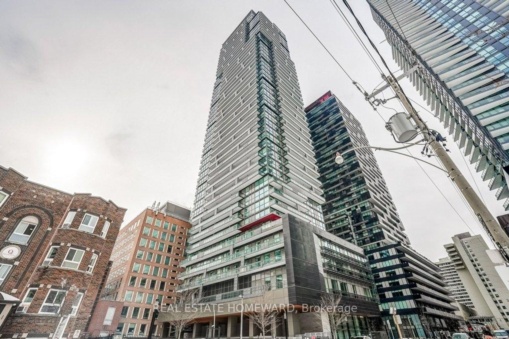 3504 - 39 Roehampton Avenue E, Mount Pleasant West, Toronto by Loree Meneguzzi Real Estate 3504 - 39 Roehampton Avenue E, Mount Pleasant West, Toronto