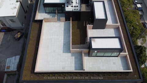 Photo 3 at 405 - 300 Geary Avenue, Junction, Toronto