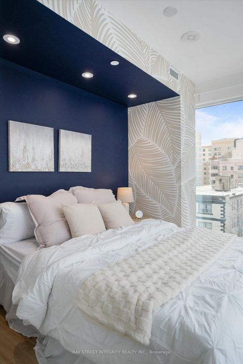 Photo 7 at 606 - 319 Jarvis Street, Moss Park, Toronto