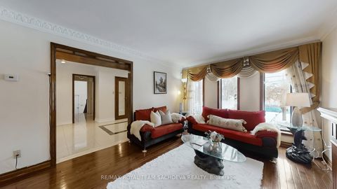 Photo 7 at 24 Bellbrook Road, L'Amoreaux, Toronto