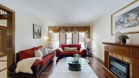 Photo 8 at 24 Bellbrook Road, L'Amoreaux, Toronto