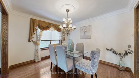 Photo 10 at 24 Bellbrook Road, L'Amoreaux, Toronto