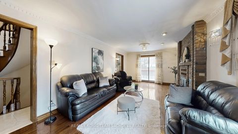 Photo 12 at 24 Bellbrook Road, L'Amoreaux, Toronto