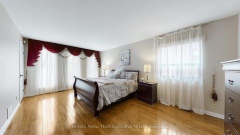 Photo 22 at 24 Bellbrook Road, L'Amoreaux, Toronto