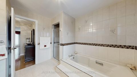 Photo 25 at 24 Bellbrook Road, L'Amoreaux, Toronto