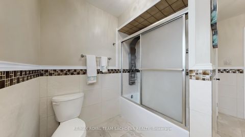 Photo 32 at 24 Bellbrook Road, L'Amoreaux, Toronto