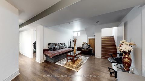 Photo 34 at 24 Bellbrook Road, L'Amoreaux, Toronto