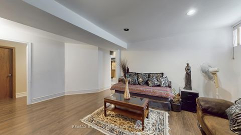 Photo 35 at 24 Bellbrook Road, L'Amoreaux, Toronto