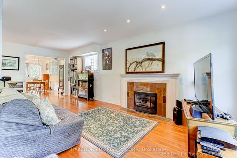 Photo 1 at 591 Broadway Avenue, Leaside, Toronto