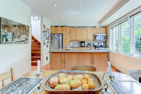 Photo 7 at 591 Broadway Avenue, Leaside, Toronto