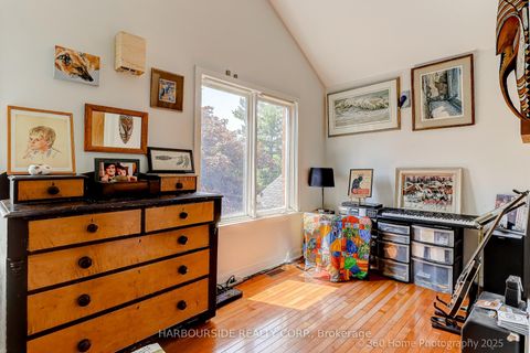 Photo 12 at 591 Broadway Avenue, Leaside, Toronto