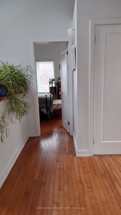 Photo 18 at 591 Broadway Avenue, Leaside, Toronto